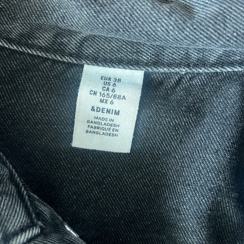 H&M Denim Jacket - Black Wash - Picture 4 of 7